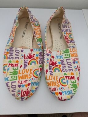 TOMS Pride Unity Alpargata Love Wins Rainbow Shoes Women's 7 Canvas Slip On